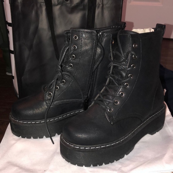 Mesa Black Chunky Boot woman’s 7 - Picture 1 of 5